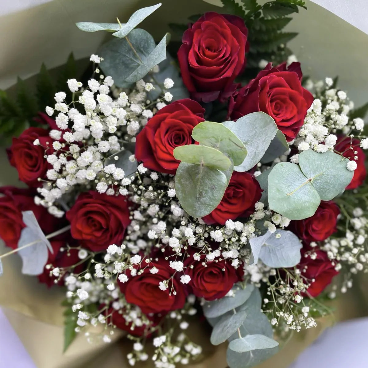 Royal Crimson - 12 Red Roses