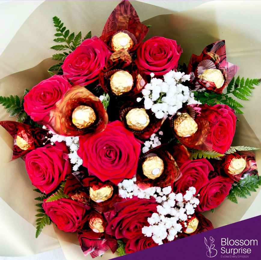 Elegance in Bloom Chocolate Bouquet Secondary image