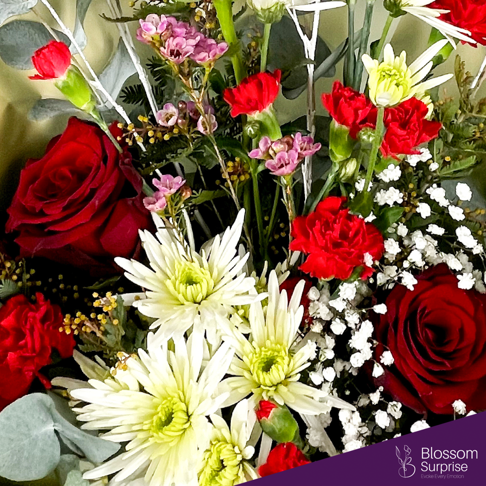 Luxurious Gold Bouquet (Local Delivery Only) Secondary image