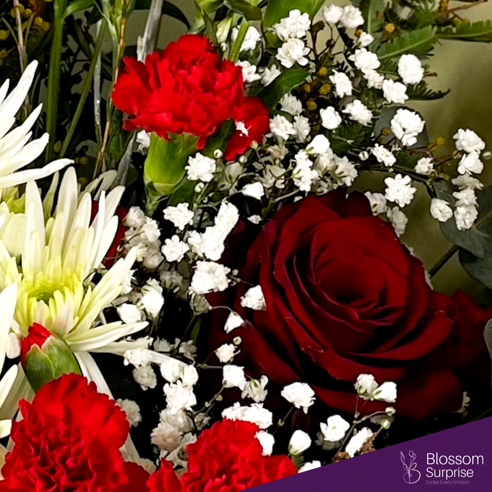 Luxurious Gold Bouquet (Local Delivery Only)