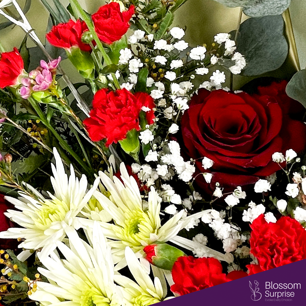 Luxurious Gold Bouquet (Local Delivery Only)