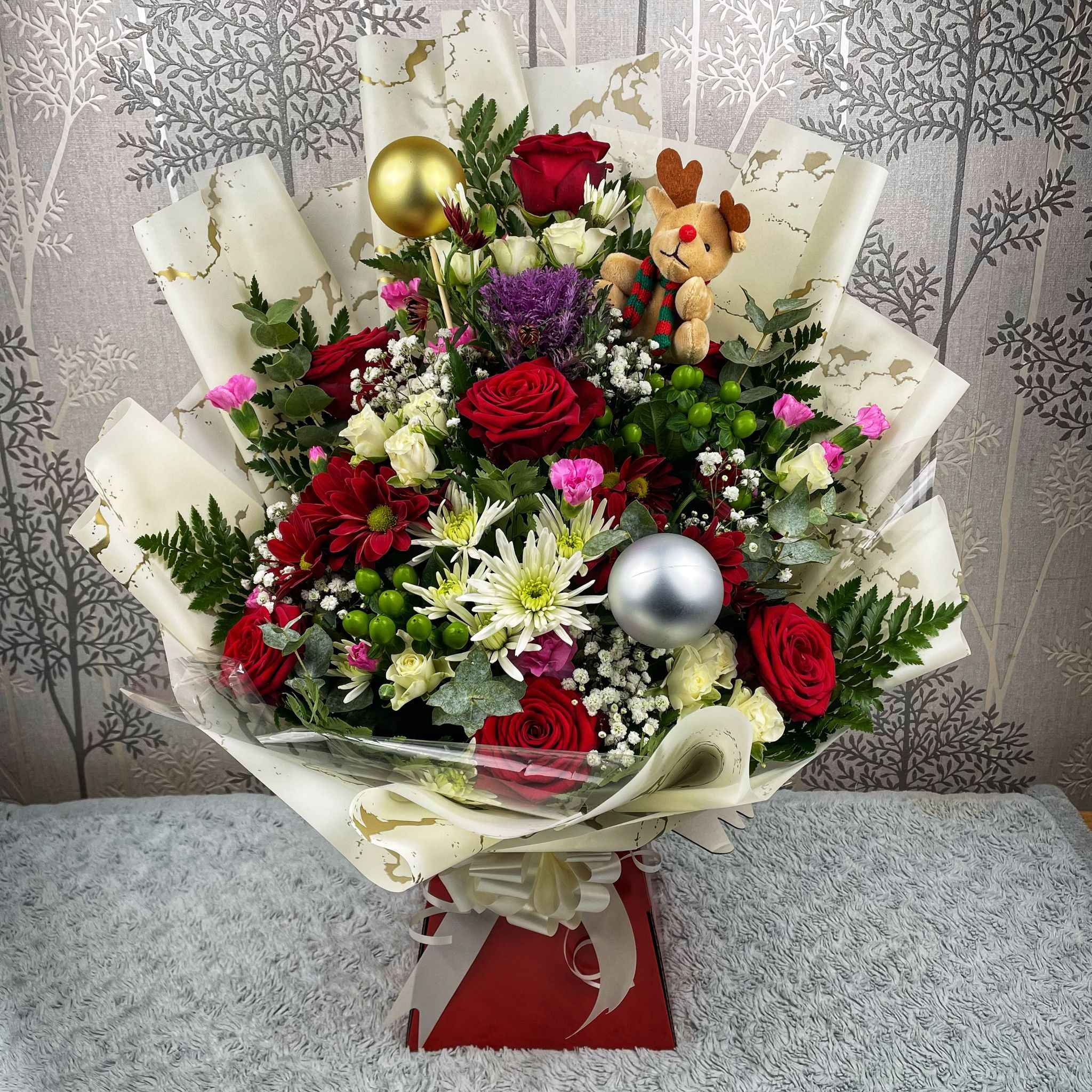 Christmas Charm Deluxe